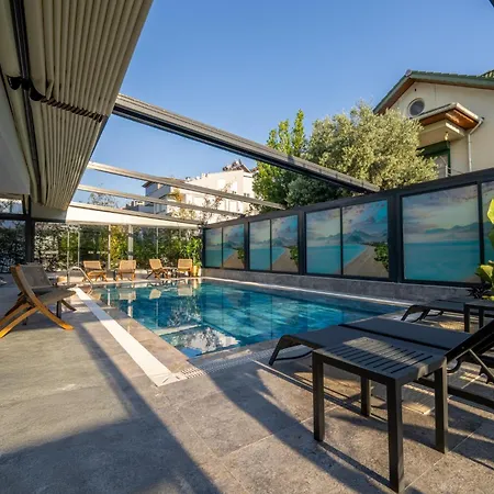 Coastline Orange Hotel