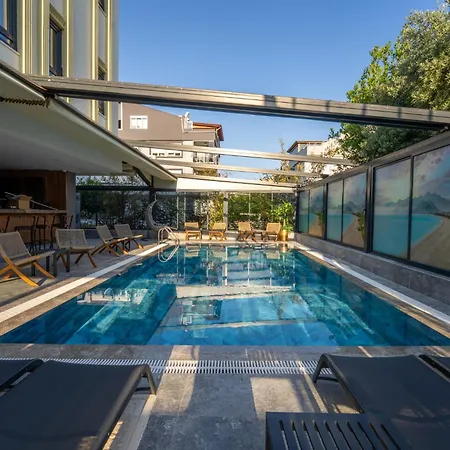 Coastline Orange אנטליה