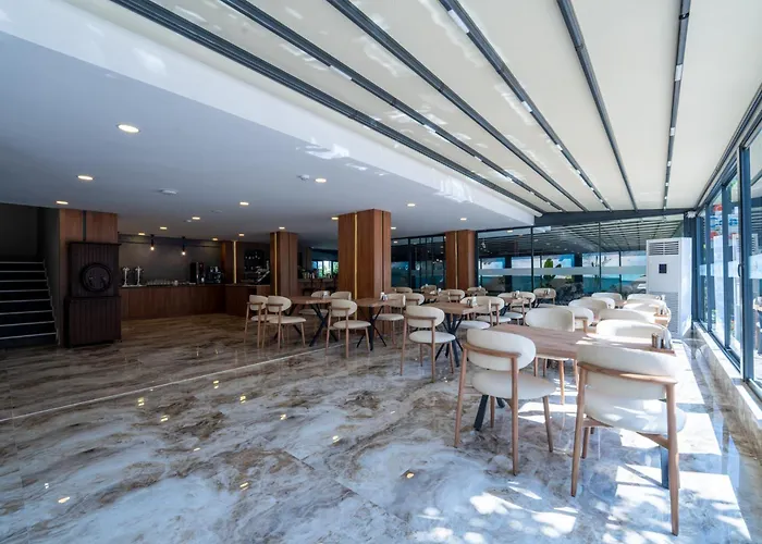 Hotel Coastline Orange *