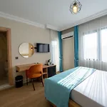 Hotel Coastline Orange *